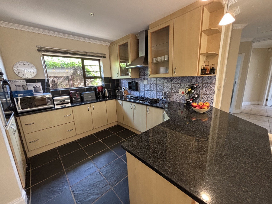 To Let 3 Bedroom Property for Rent in Summerstrand Eastern Cape